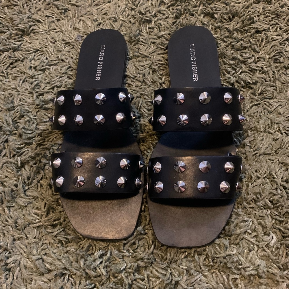 Marc Fisher black Bolive Sandals